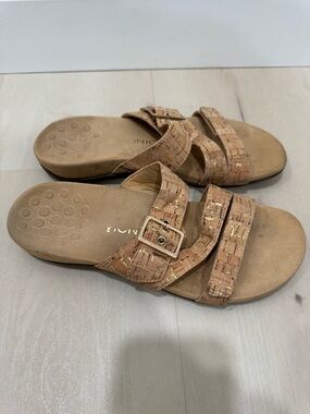 Vionic Skylar Women's 11 Adjustable Slide Orthotic Sandal Tan Cork Print Buckle